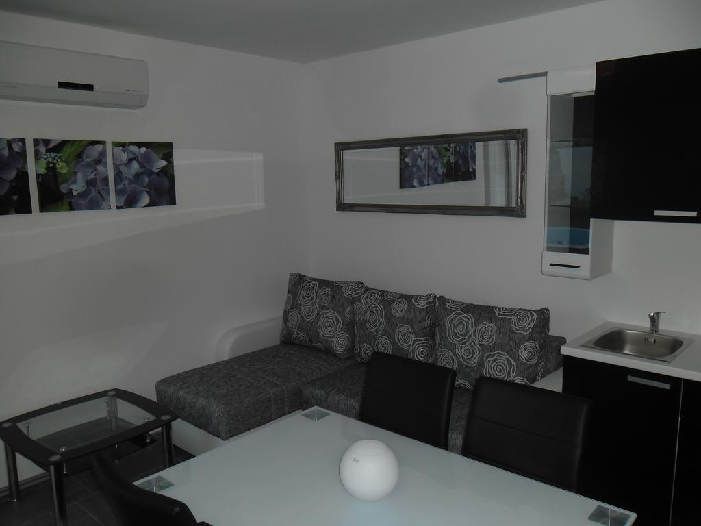 Rooms & Apartments Marinero Бетина Номер фото