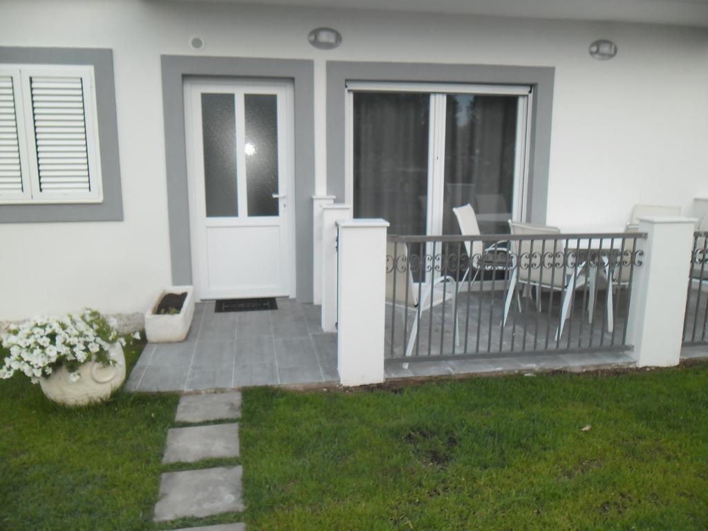 Rooms & Apartments Marinero Бетина Номер фото